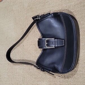 Small Coach Black Leather Shoulder Bag